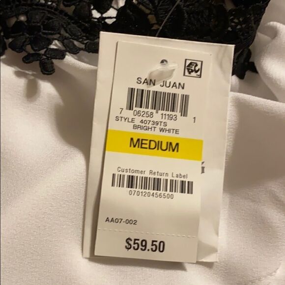 Nwt. White/black lace off the shoulder. Medium - Picture 5 of 5